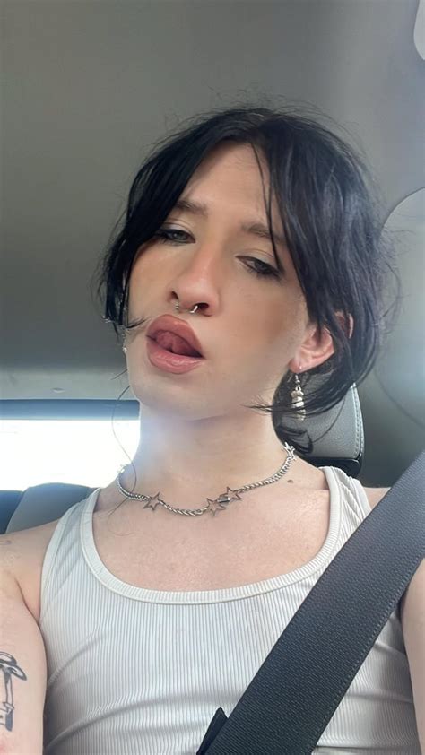 femboy face sitting|femboy